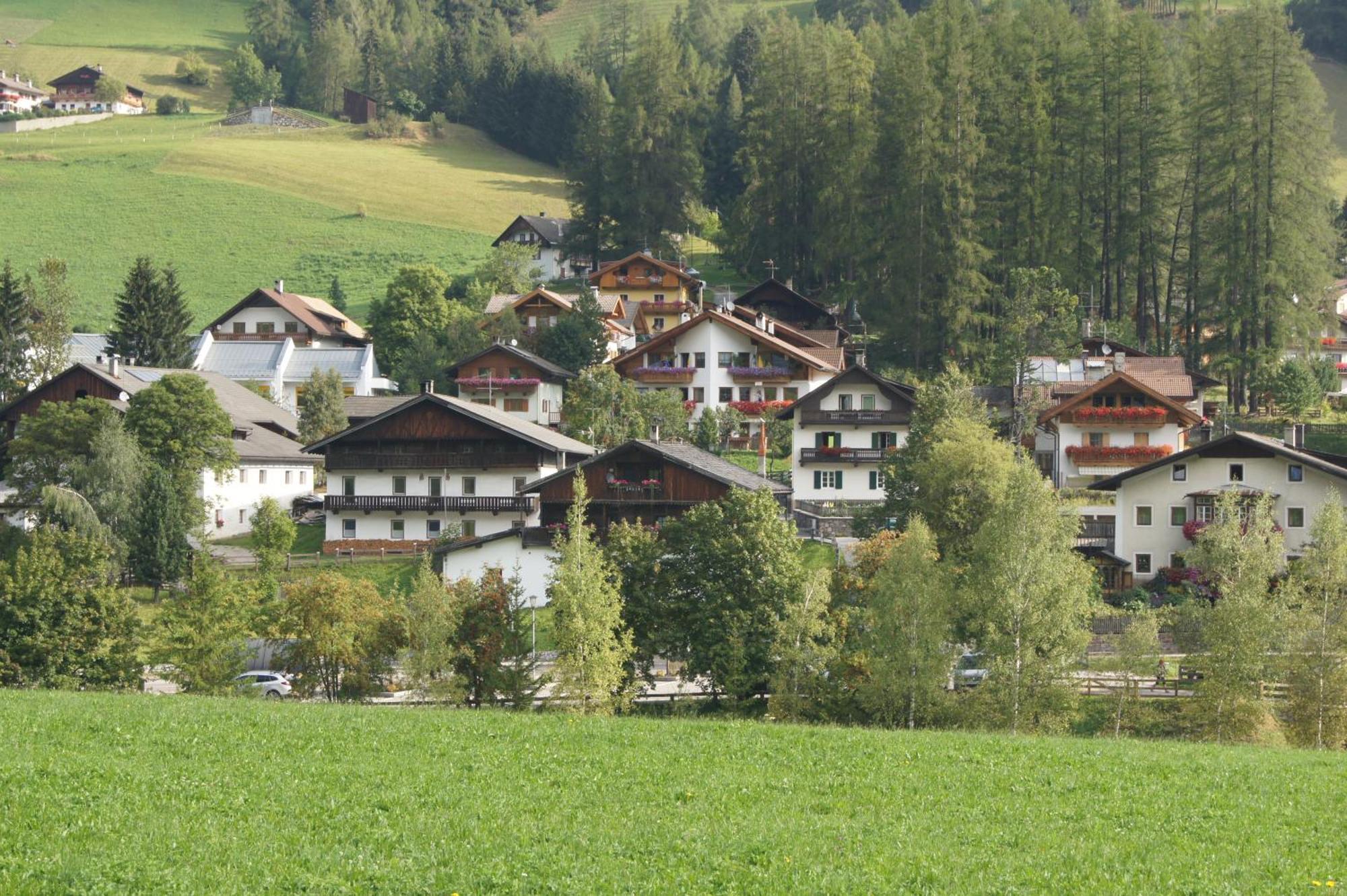 Ferienwohnungen Am Laerchenweg Sexten Extérieur photo