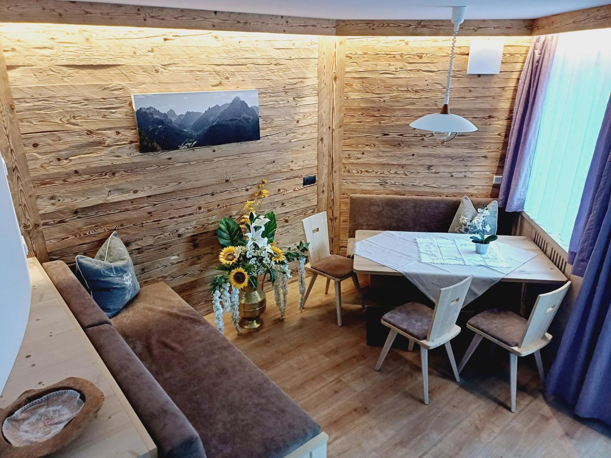 Ferienwohnungen Am Laerchenweg Sexten Extérieur photo